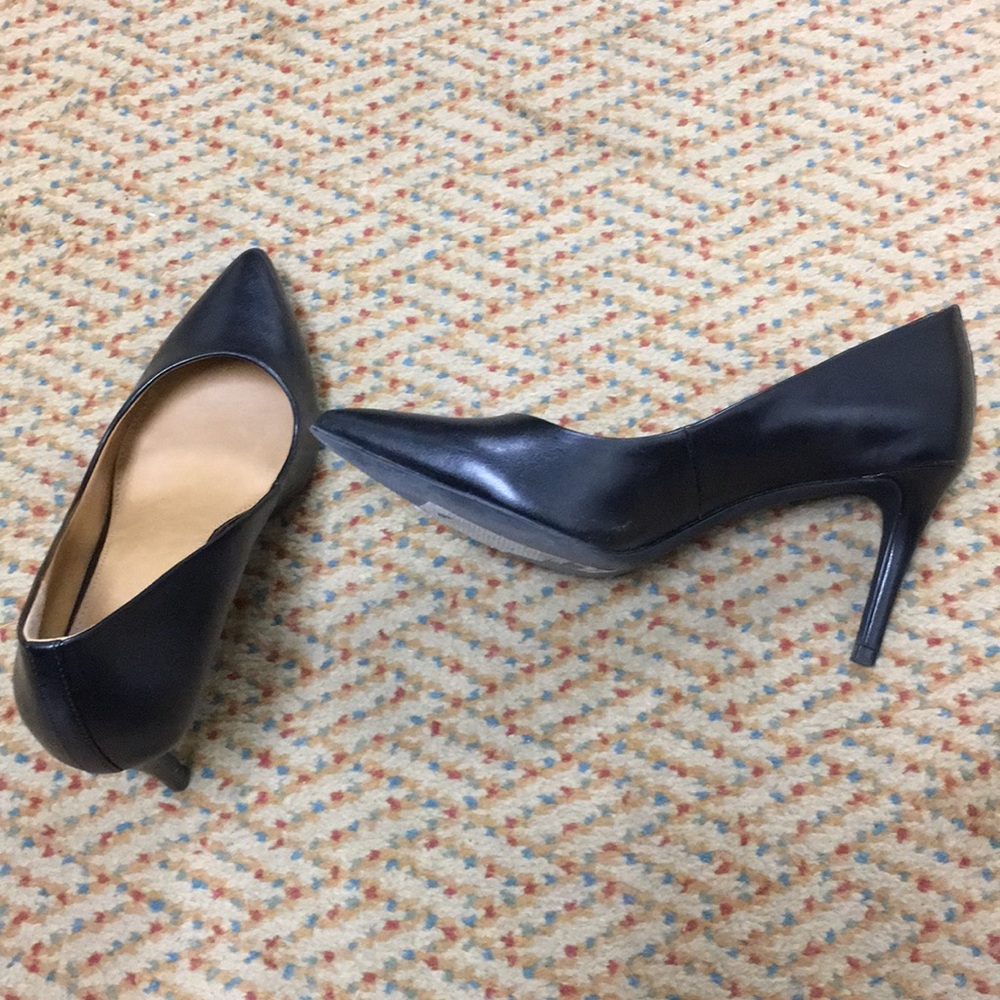 Black pumps excellent condition
